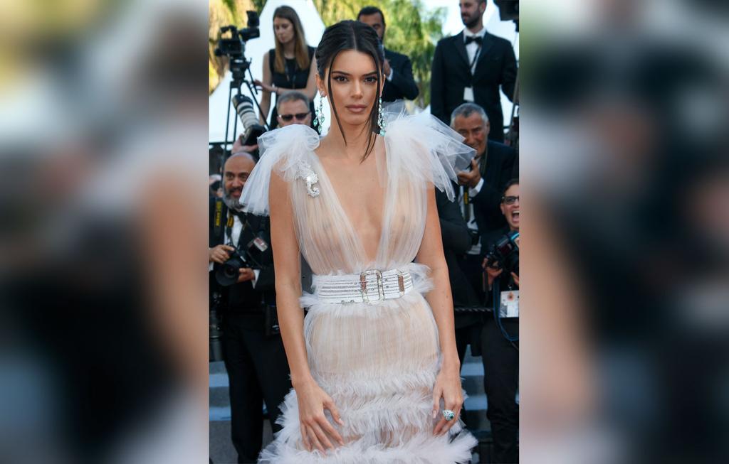 Kendall Jenner Flashes Nipples At Cannes Film Festival