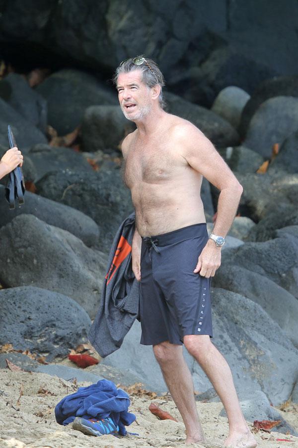 Aloha Shirtless Pierce Brosnan Frolics With Wife Keely Shaye Smith The Best Porn Website