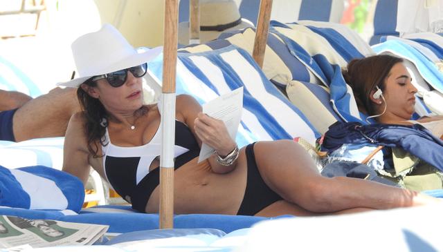 Bethenny Frankel Shows Off Toned Bikini Body In Miami Bethenny Frankel