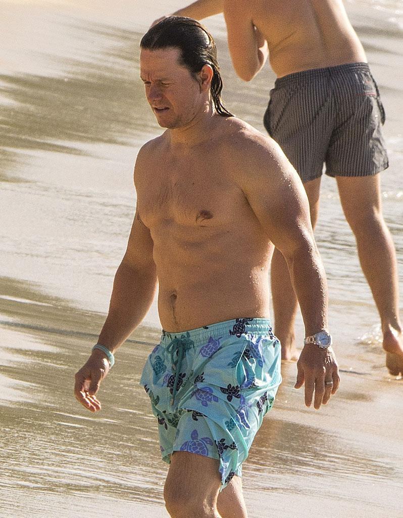 Shirtless Mark Wahlberg Sizzles On The Beach The Best Porn Website