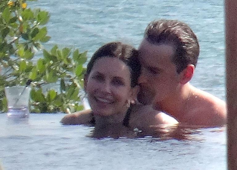 This Is Courteney Cox Shows Off Her Banging Bikini Body With Fianc