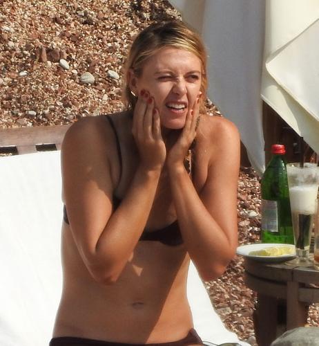 Smokin Hot Maria Sharapova Flaunts Bikini Body In Montenegro Taking A