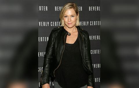 Who S That Girl Makeup Free Jennie Garth Nearly Unrecognizable In New