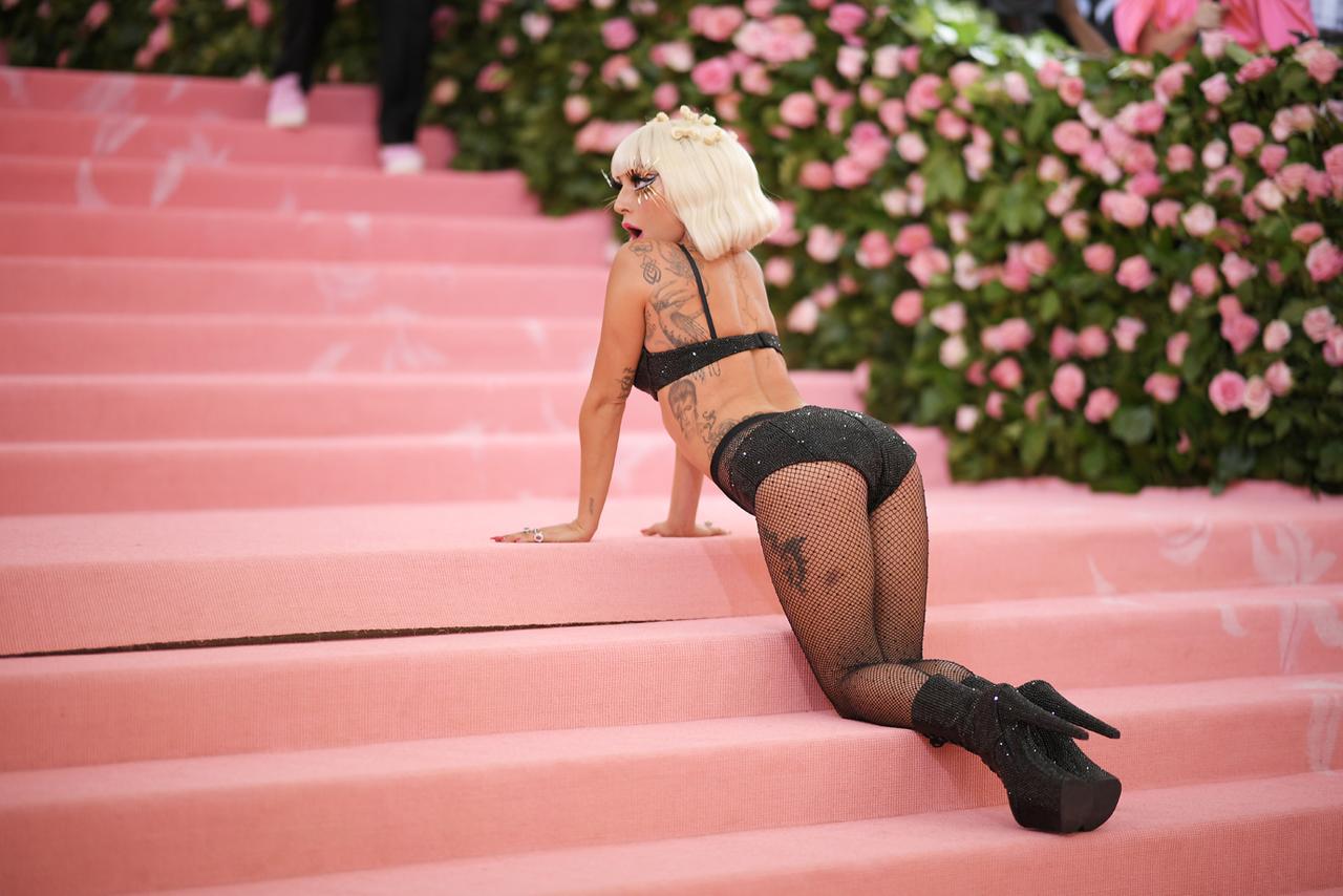 MET GALA Lady Gaga Strips