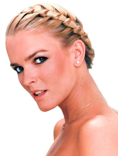 Nicole Brown Simpson Poses Nude In Sexy Photo Shoot