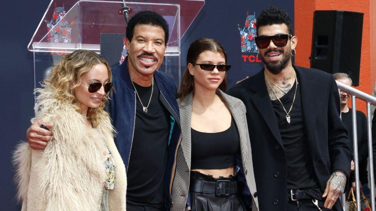 Photo of Lionel Richie, Sofia Richie, Miles Richie and Nicole Richie