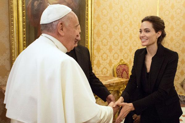 Angelina Jolie Cancer Battle Secret Ovaries Removed