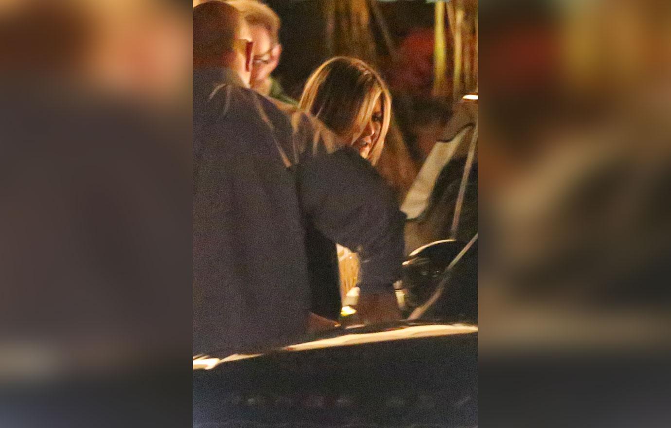 Jennifer Aniston Has Friend Dinner Amid Memoir Reveal