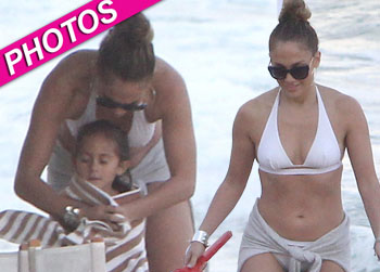 //jennifer lopez white bikini beach