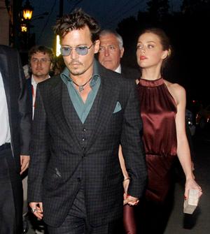 Russian Into Romance! Johnny Depp & Amber Heard Hold Hands In Moscow