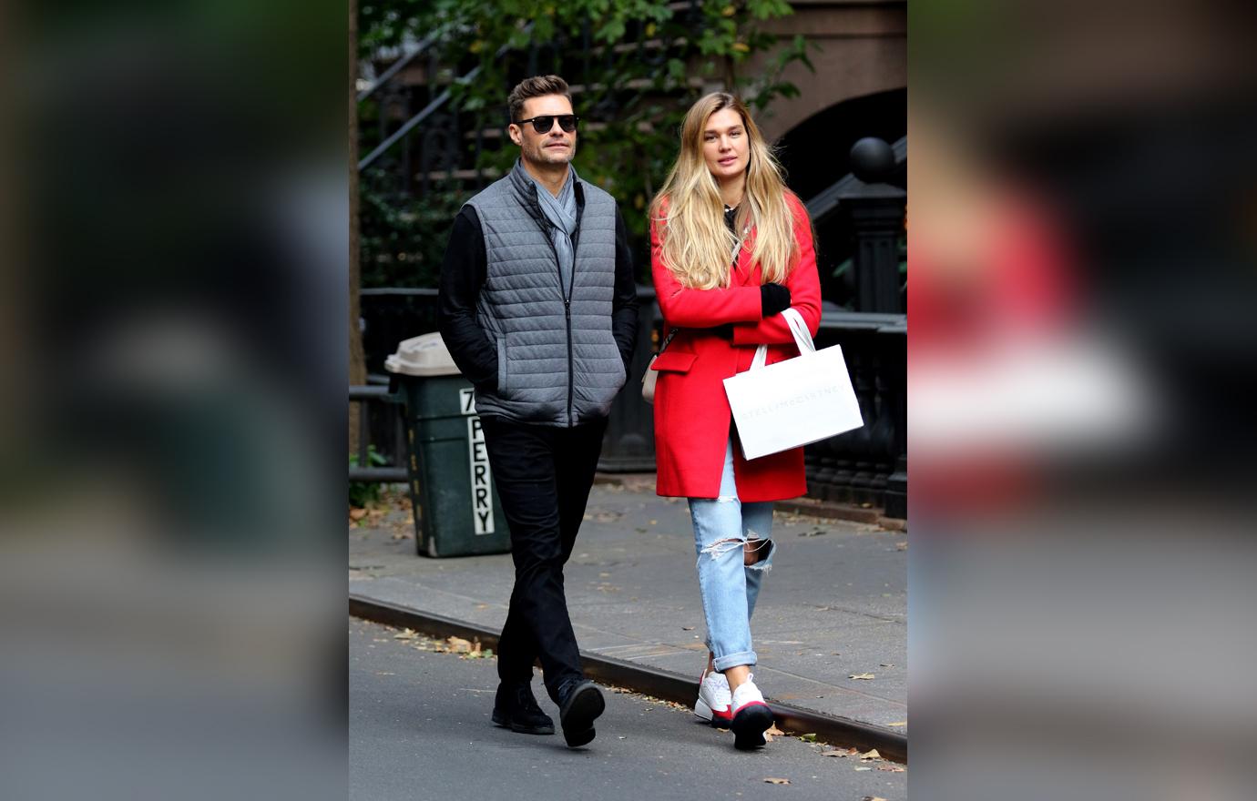 Ryan Seacrest & Girlfriend Shayna Taylor Take A Stroll