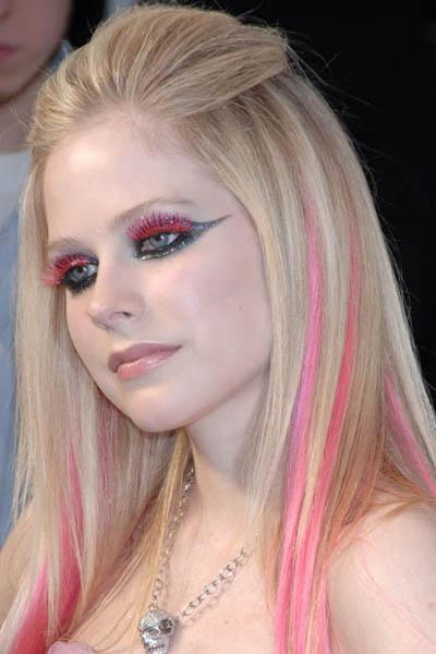 //avril lavigne celebrity makeup disaster