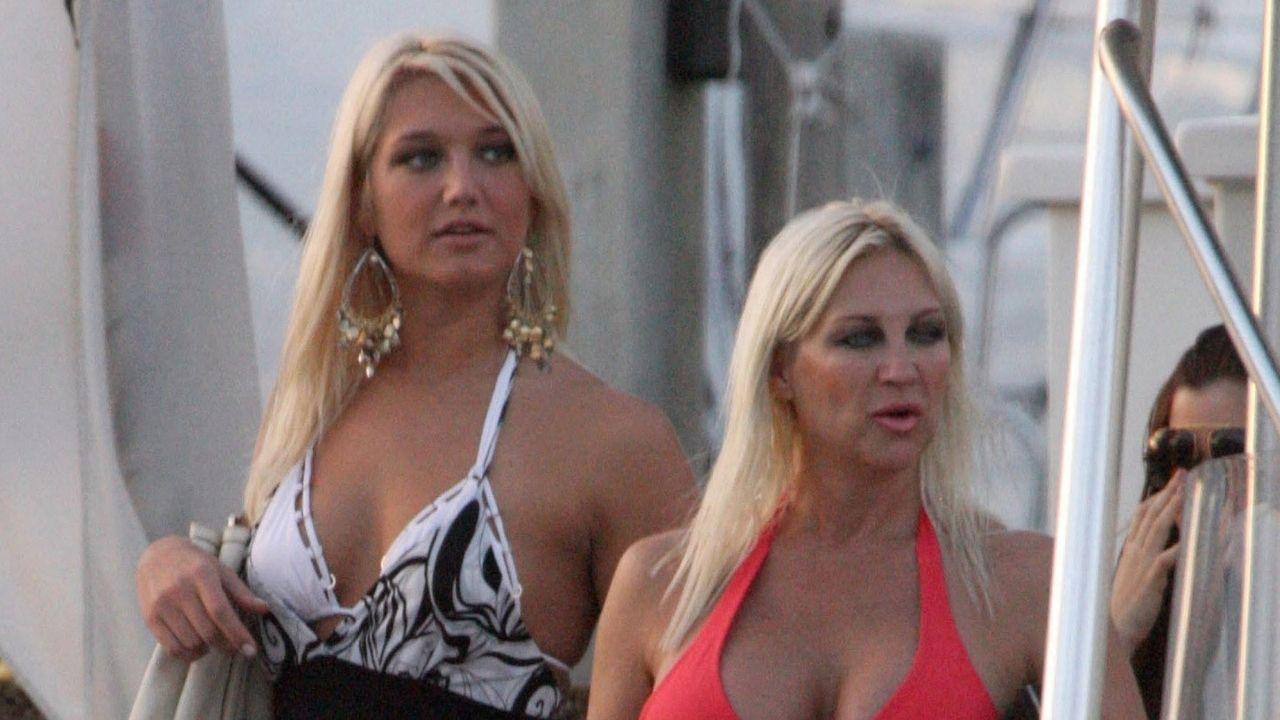 Image of According to Brooke Hogan, she and her father were estranged for years before his death.