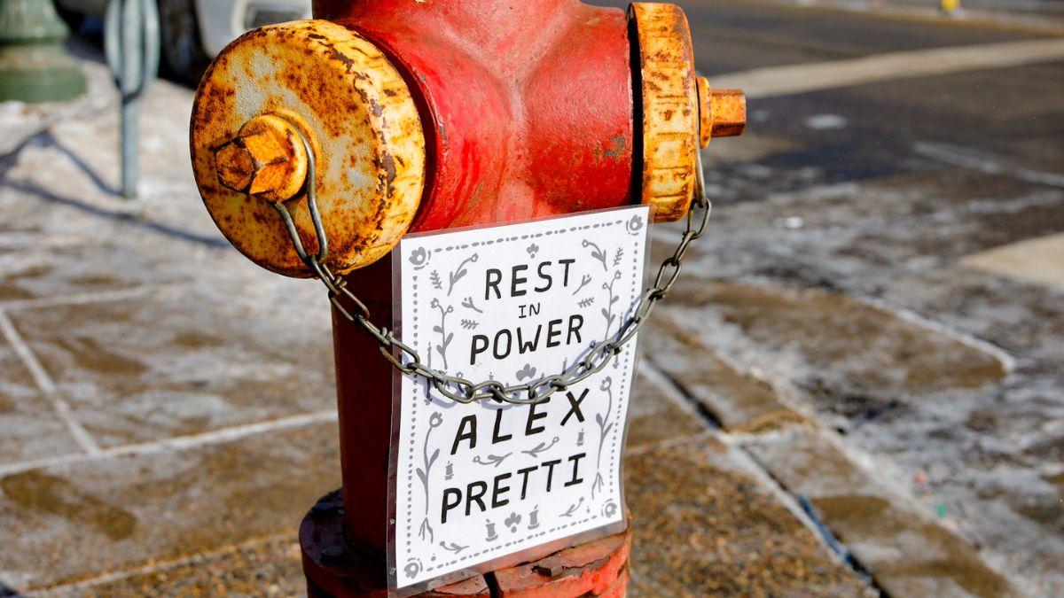 Photo of Alex Pretti memorial