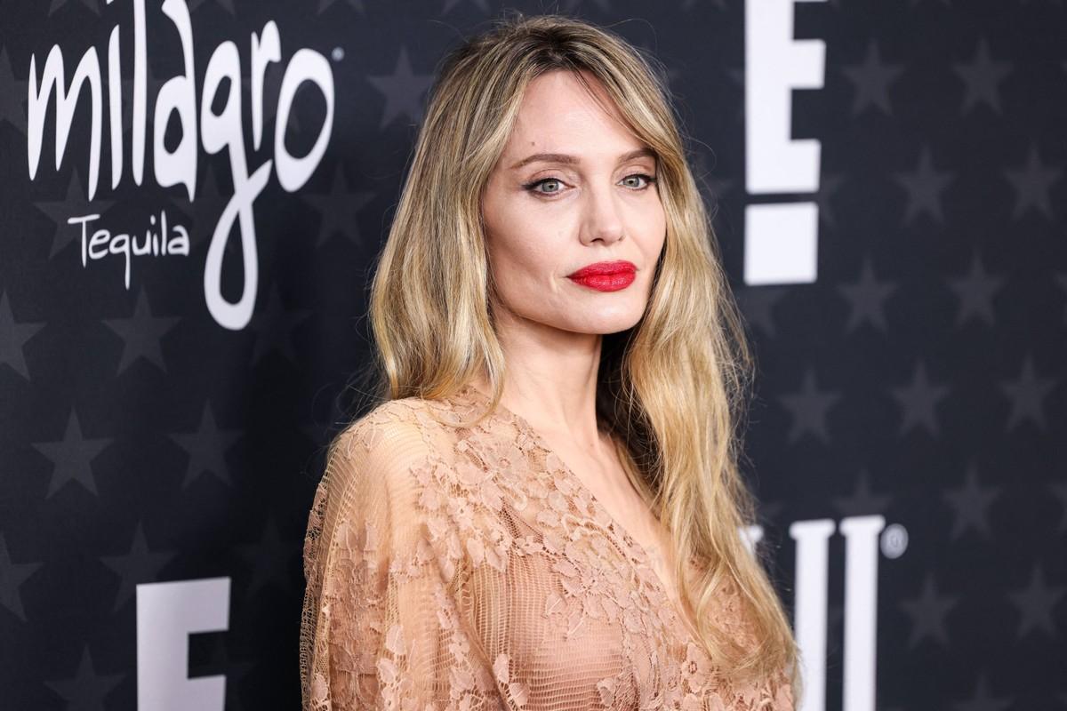 Following her split from Brad Pitt, Angelina Jolie said she planned to leave California once her youngest children turned 18.