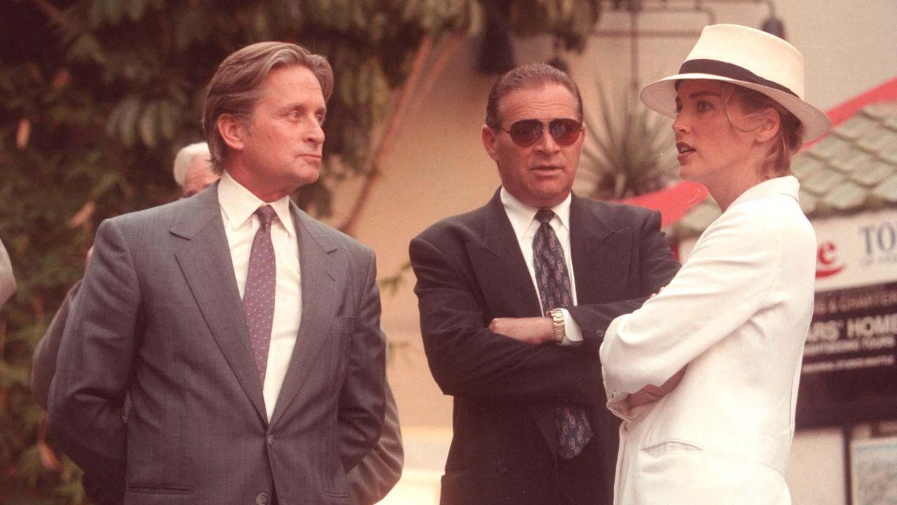 Photo of HARON STONE, MICHAEL DOUGLAS, DAVID CAROSO