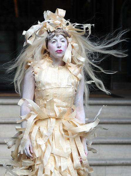 Lady Gaga leaving a London hotel