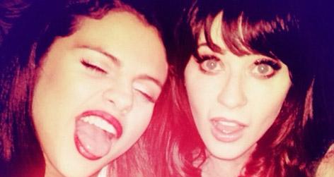 //selena gomez lets loose square