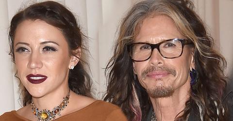 //steven tyler moves in with young girlfriend