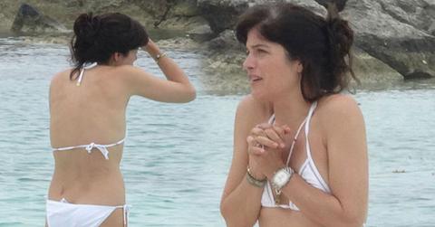 //Selma Blair Bikini White Cold pp