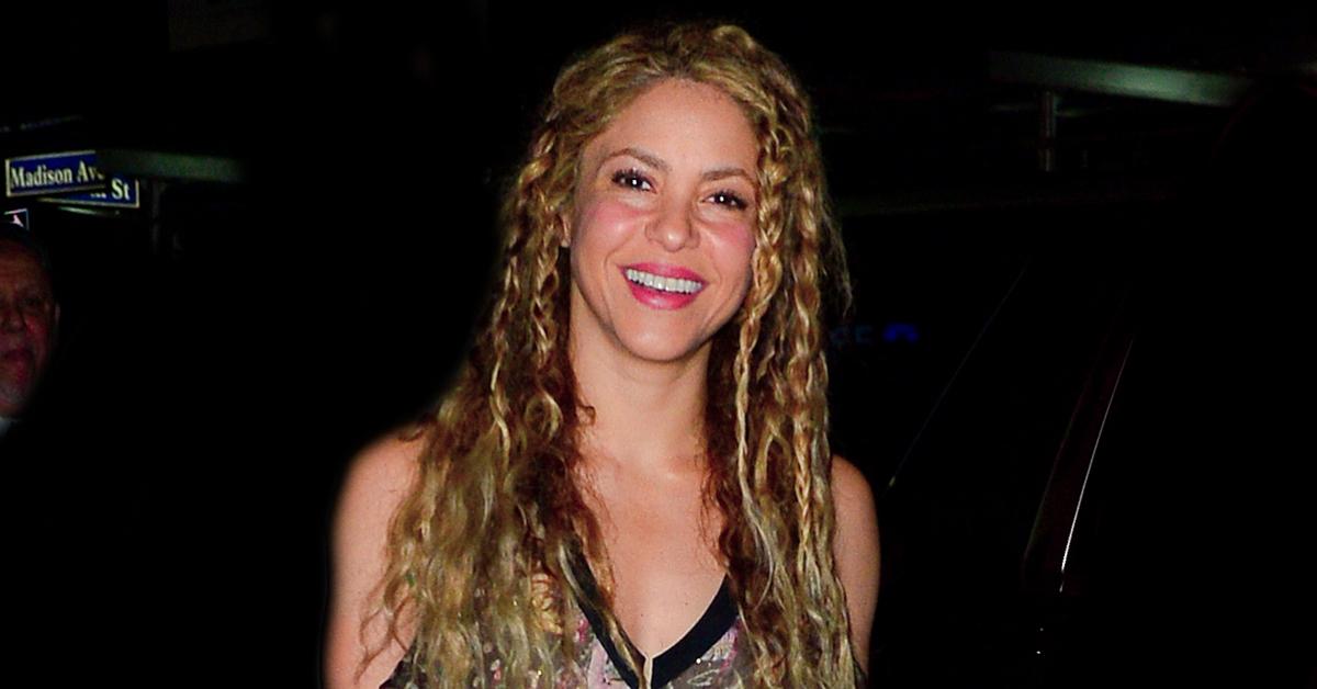 shakira spotted out pp