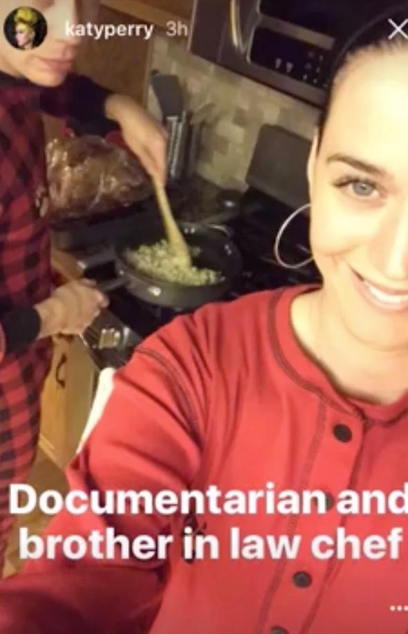 Orlando Bloom Katy Perry Back Together Thanksgiving PJS Pics