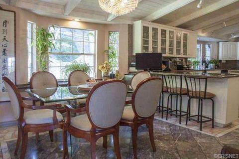 King Of The Castle! Jason Derulo's Buys $3 Million Post-Breakup ...