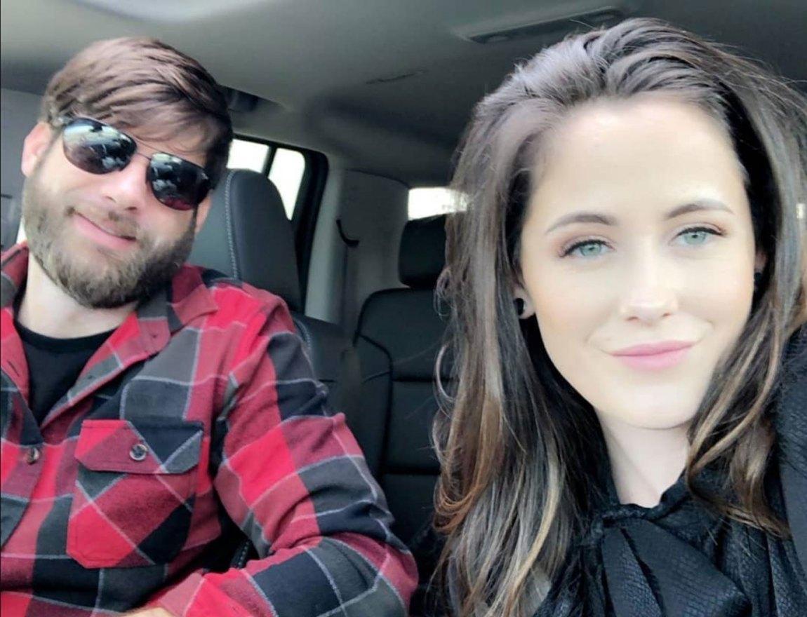 Disturbing! Jenelle Evans’ Husband Caught On Camera Violently Dragging Pig