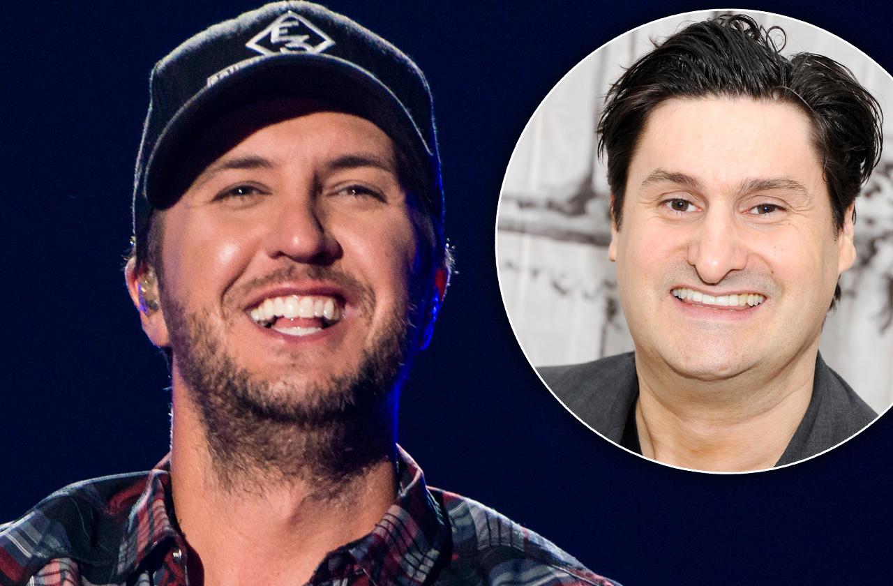 luke bryan fans cant stop grabbing his butt