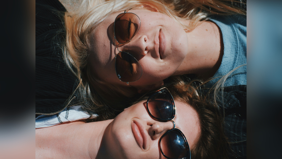 Women Wearing Sunglasses