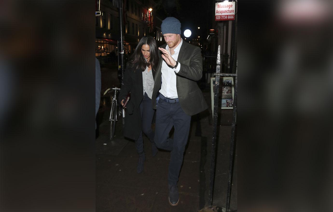 rince Harry Meghan Markle Dating Holding Hands Pics