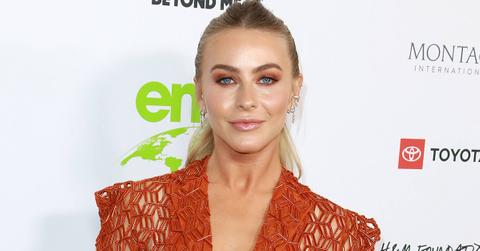 julianne hough cant find man with brians divorce final brooks laich