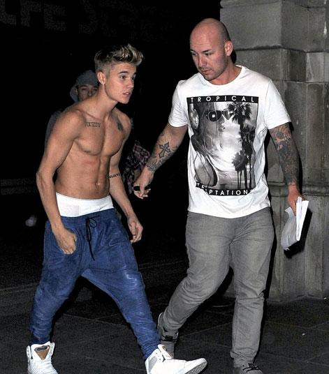 Shirtless And Almost Pantless Justin Bieber Celebrates His 19th Birthday In London 