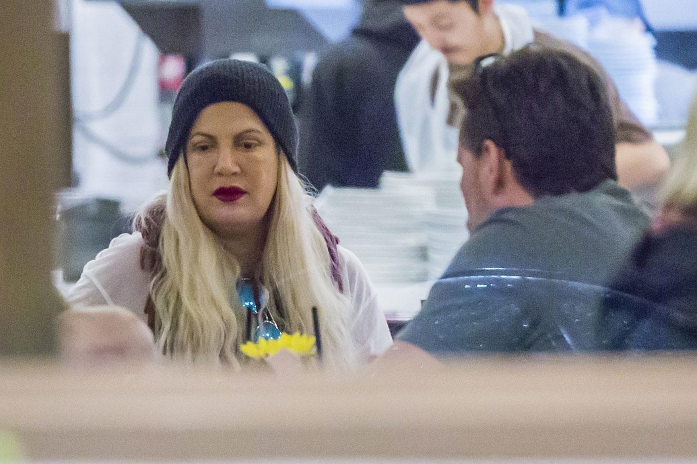 Tori Spelling And Dean McDermott Look Exhausted