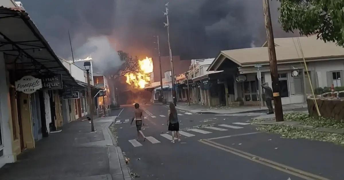 mick fleetwoods restaurant hawaii maui wildfires burned down video