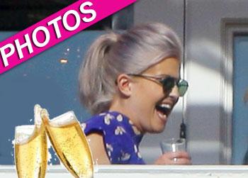 //kelly osbourne drinking post