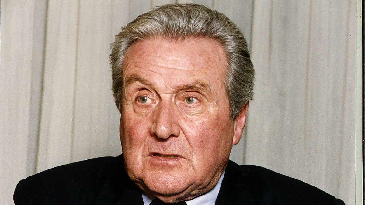 Photo of Patrick Macnee