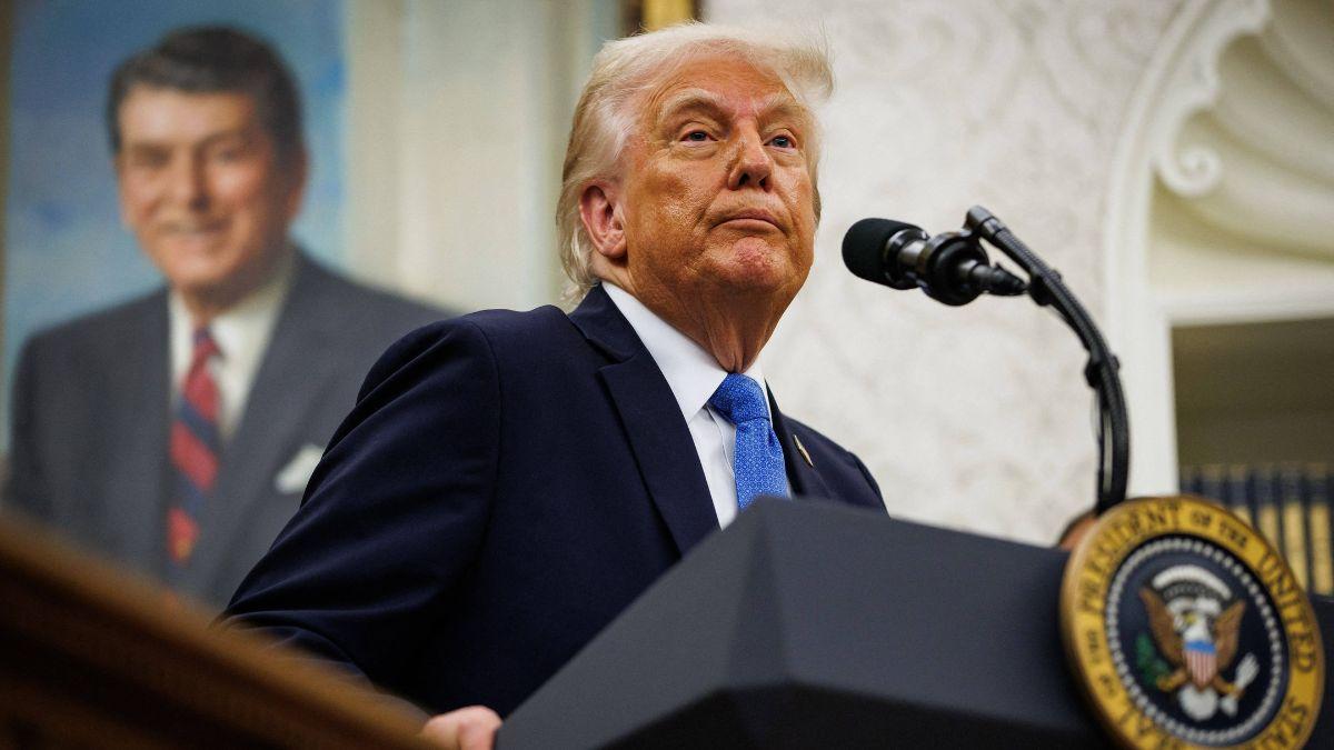 image of Allen also described attendees as 'complicit' for being present at the event.