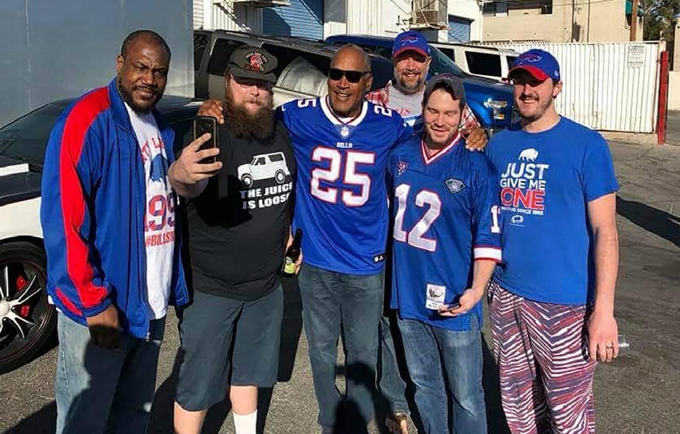 OJ still loves his Buffalo Bills and he still gets mobbed when he goes out.