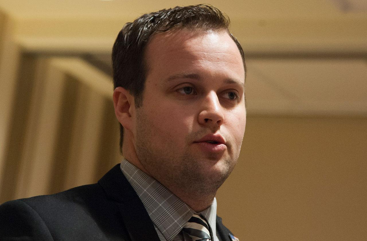 //josh duggar living sold home shady business deal pp