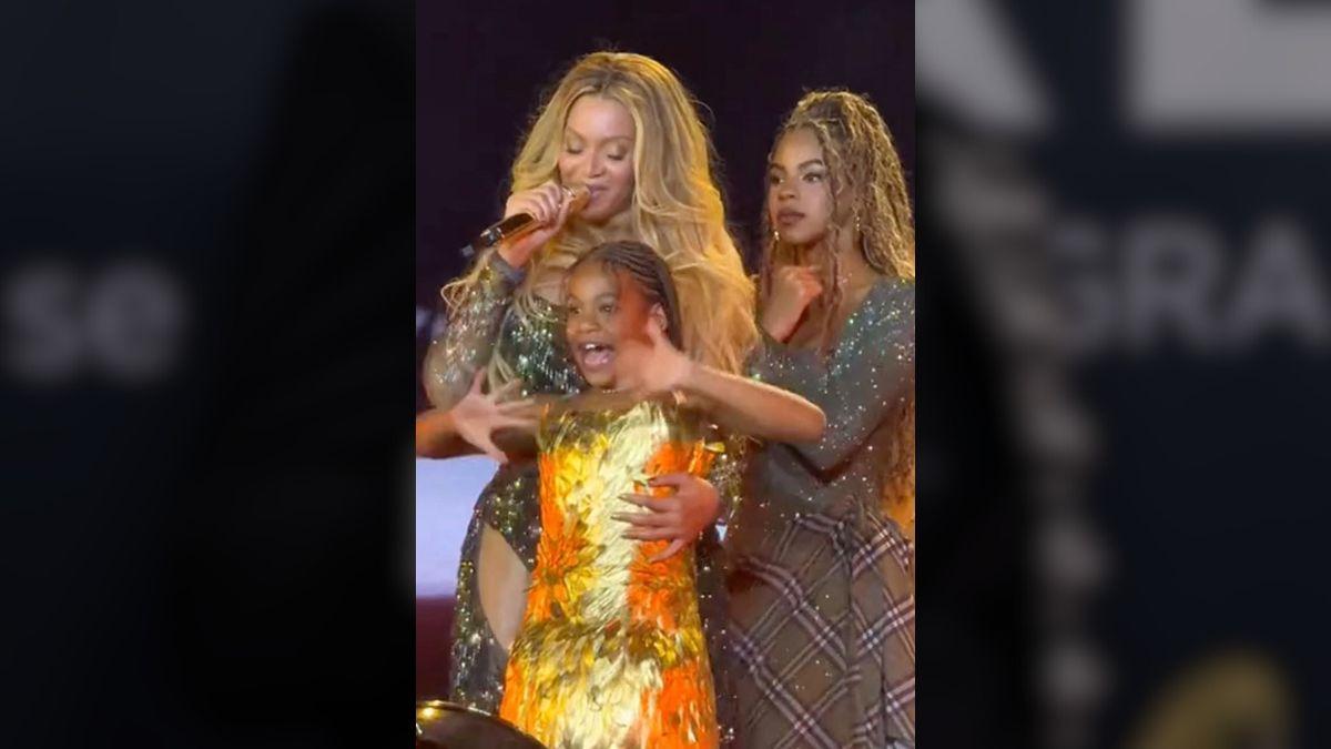 picture of Beyoncé, Blue Ivy and Rumi