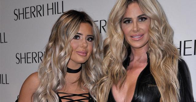 //kim zolciak gets brielle booze filled pinata pp