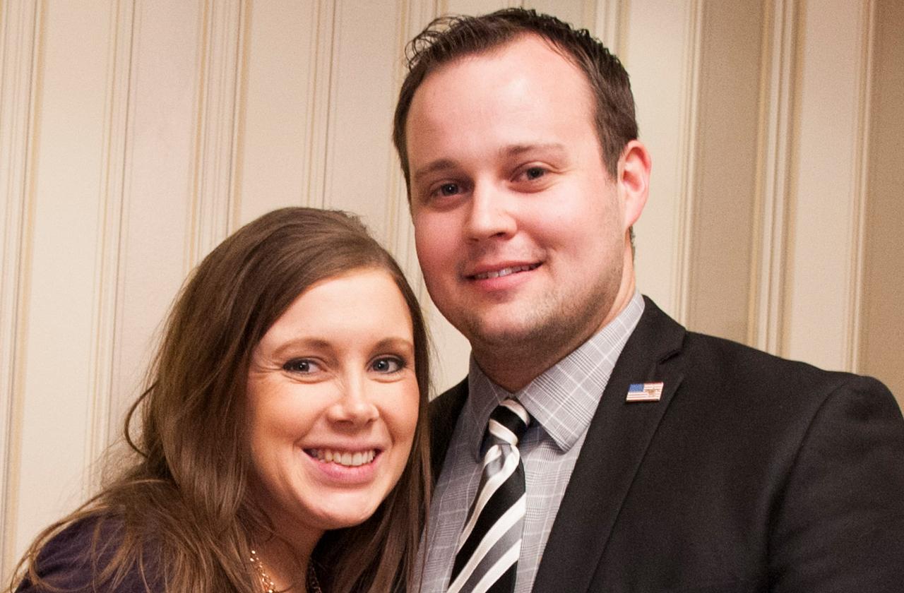 Anna Duggar Gives Birth Baby Josh Duggar Sex Scandal