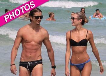 //candice swanepoel bikini sn