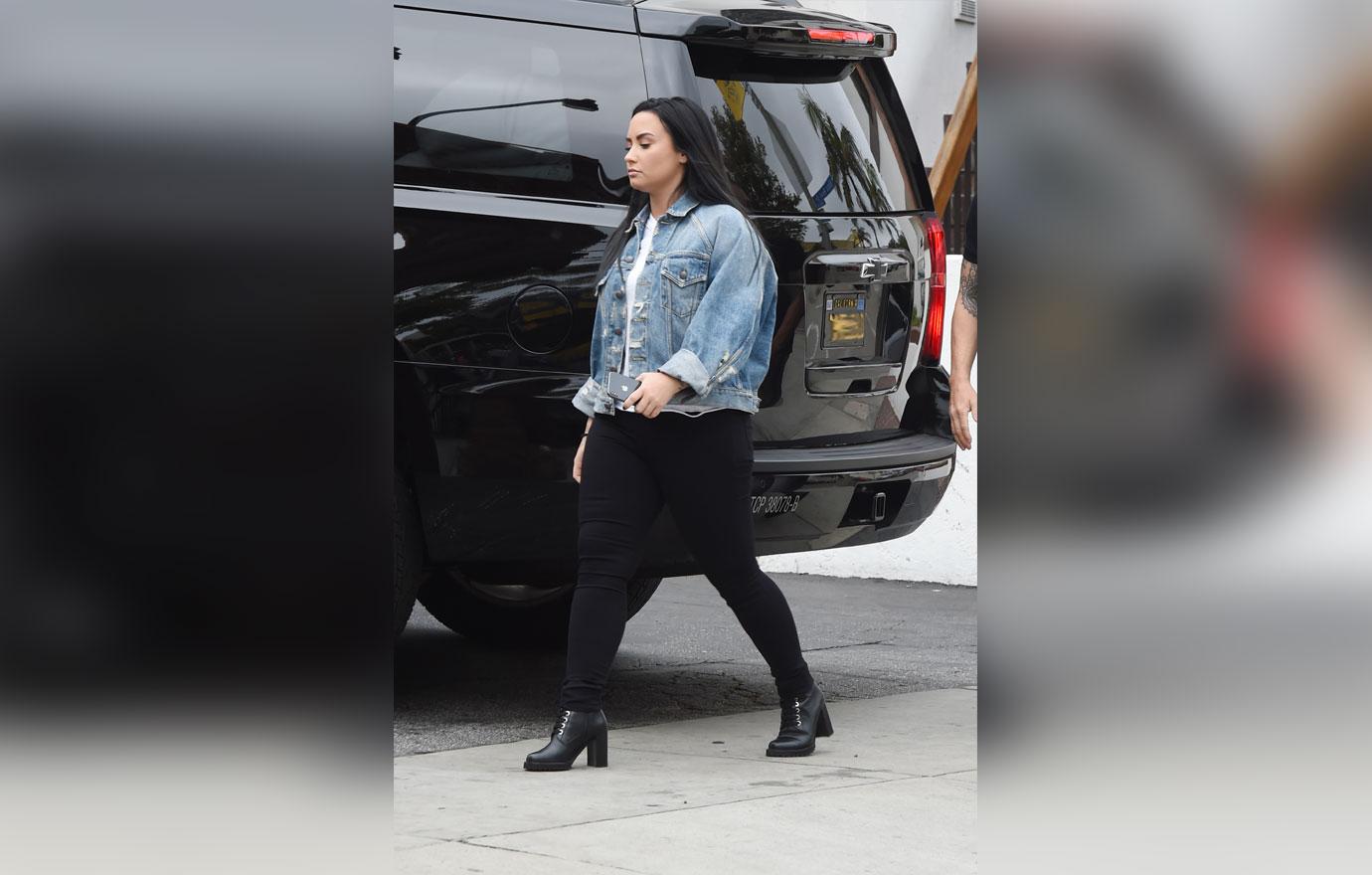 Demi Lovato Works Out After Exiting Drug Addiction Rehab Program