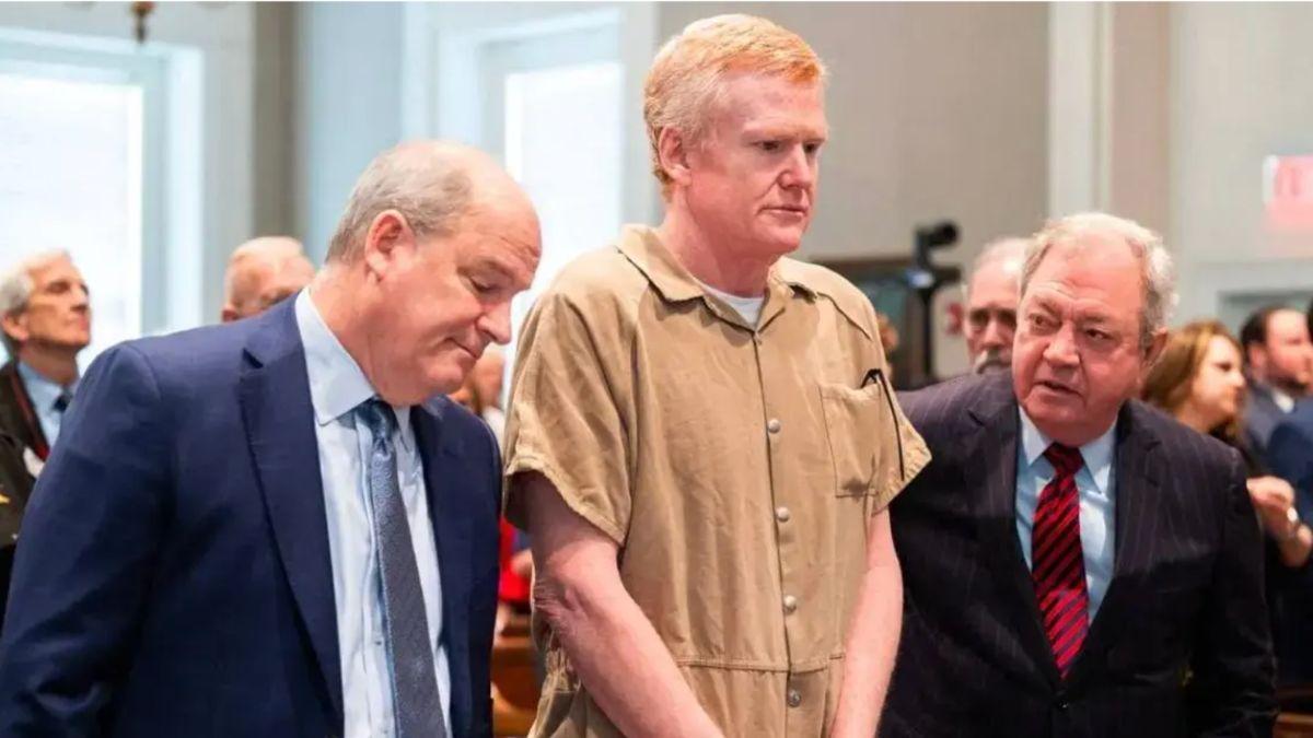 Photo of Alex Murdaugh and his lawyers