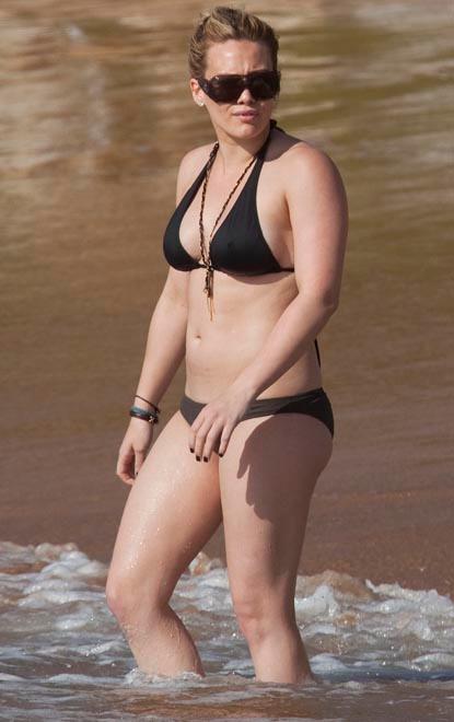 //hilary duff bikini