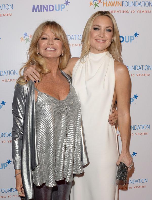 //goldie hawn and host committee member kate hudson