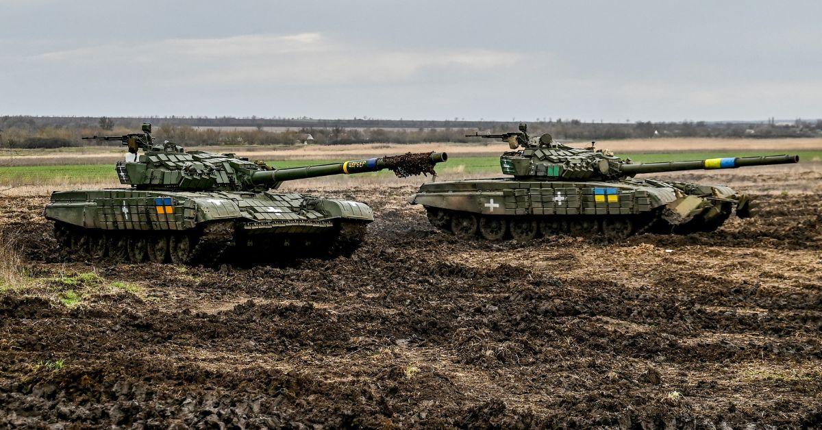 Putin Sends 70-year-old Tanks From Russian Museums Into Ukraine