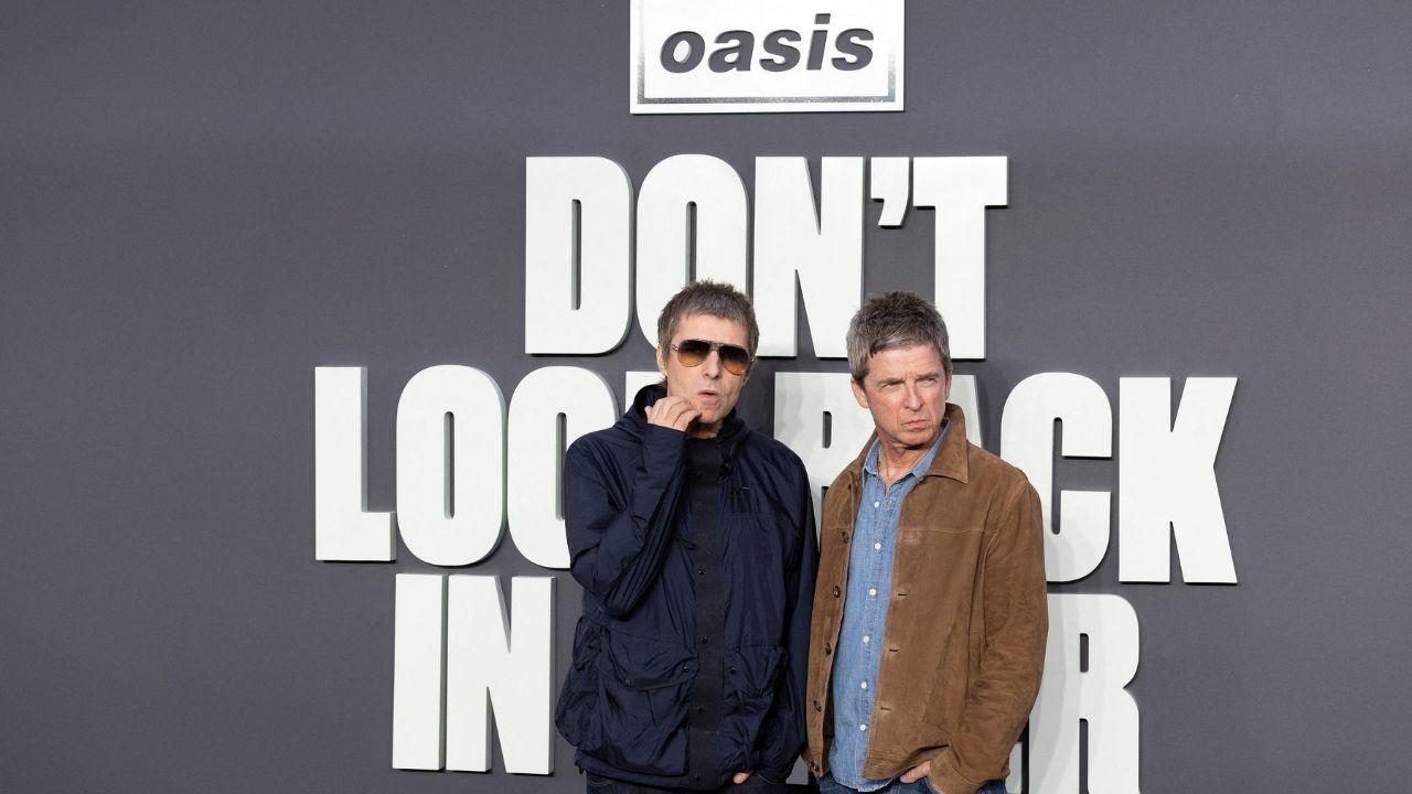 Photo of Liam and Noel Gallagher